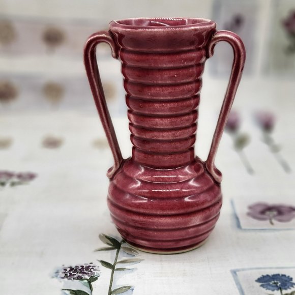 Vintage Art Pottery Vase USA Small Mulberry Ceramic Ribbed Two Handle - Picture 5 of 8
